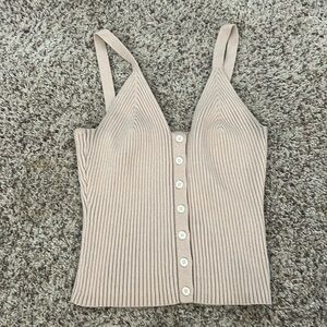 Tan never worn, Arie